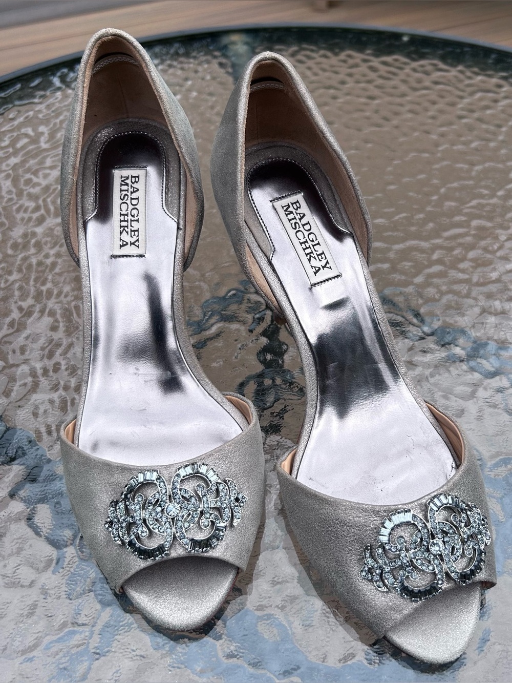 Badgley Mischka EUC Women Size 10 Peep Toe Rhinestone Gold DOrsay Stiletto Heels